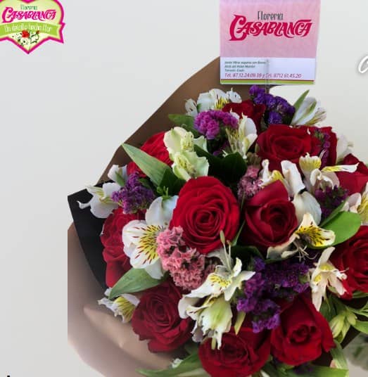 Bouquet de 12 Rosas rojas y astromelias — foto 1 Florería Casablanca Torreón
