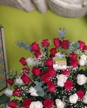 Arreglo de 100 Rosas — arreglo floral Florería Casablanca Torreón
