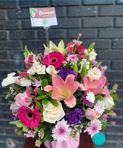 Arreglo con flor variada — arreglo floral Florería Casablanca Torreón