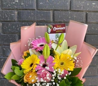 Gerberas, lilis y rosas — arreglo floral Florería Casablanca Torreón